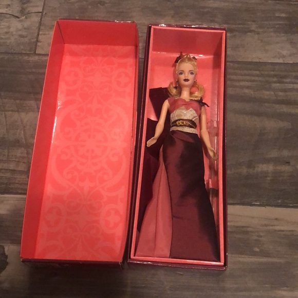 Rare Exotic Intrigue collectible Barbie - Picture 14 of 17